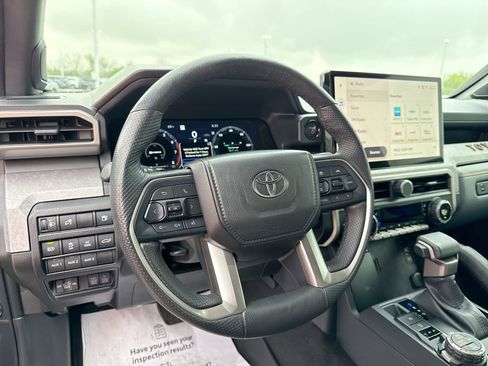 Certified 2024 Toyota Tacoma Trailhunter AWD/4WD image 11