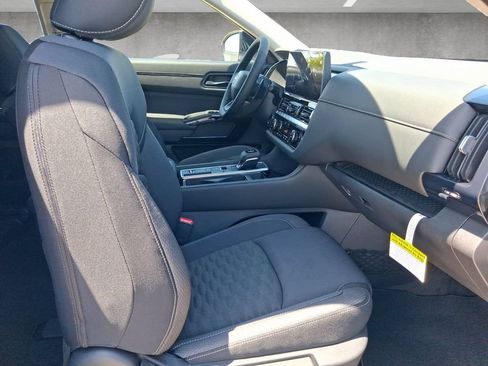 New 2026 Nissan Pathfinder SV w/ Cargo Package FWD image 25