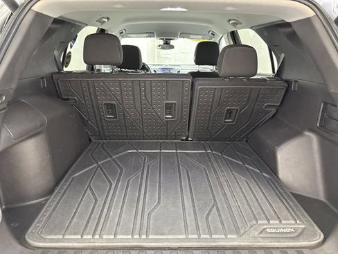 Used 2023 Chevrolet Equinox LT image 27