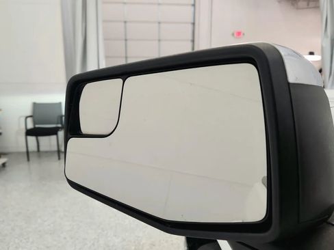 Used 2022 Chevrolet Silverado 1500 LT image 25