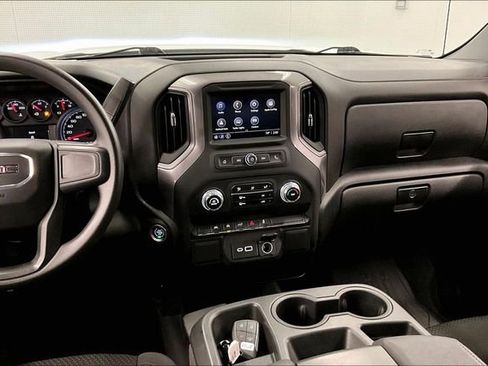 Used 2023 GMC Sierra 1500 Pro w/ Pro Value Package AWD/4WD image 7