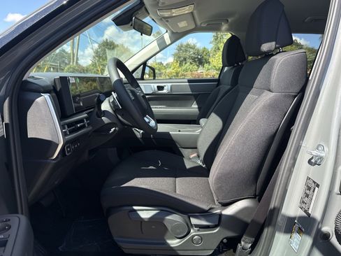 New 2026 Hyundai Santa Fe SE image 13