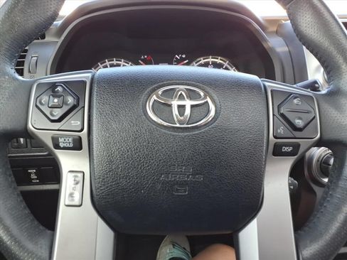 Used 2018 Toyota 4Runner SR5 Premium AWD/4WD image 19