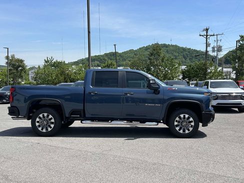 New 2026 Chevrolet Silverado 2500 Custom w/ Custom Value Package AWD/4WD image 2