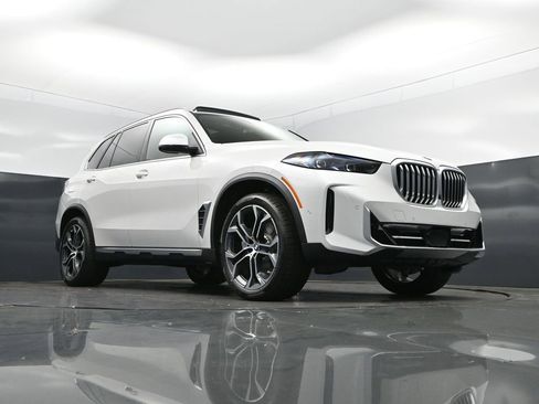 New 2026 BMW X5 sDrive40i image 44