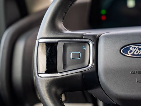 Used 2025 Ford Expedition Max Active RWD image 25