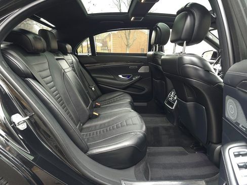 Used 2020 Mercedes-Benz S 560 4MATIC Sedan image 18