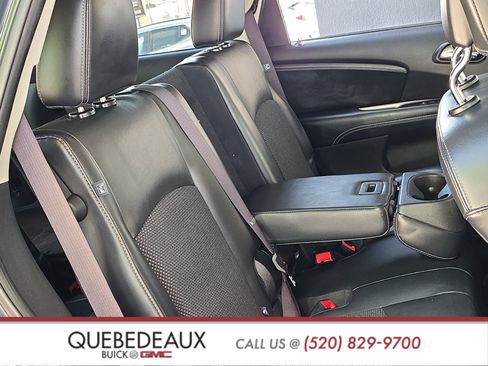 Used 2018 Dodge Journey Crossroad w/ Driver Convenience Group FWD image 24