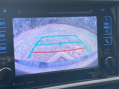 Used 2018 Toyota Tacoma TRD Sport image 26