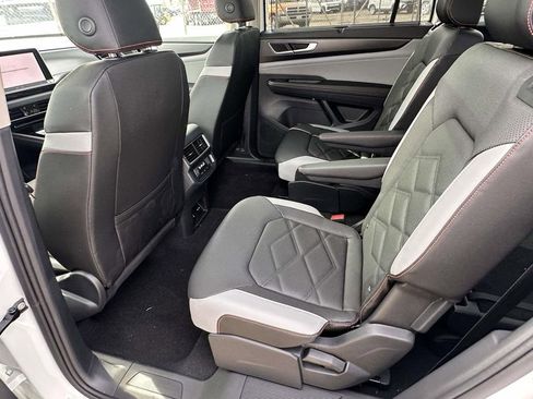 New 2025 Volkswagen Atlas Peak Edition SE AWD/4WD image 10