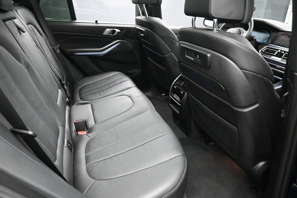 Used 2022 BMW X5 xDrive40i AWD/4WD image 27
