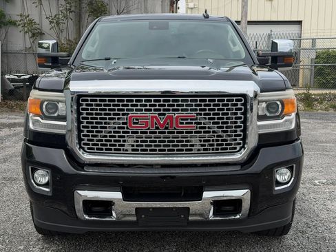 Used 2016 GMC Sierra 2500 Denali w/ Duramax Plus Package AWD/4WD image 8