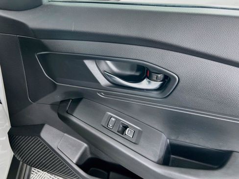 Used 2023 Honda Accord LX image 29