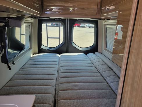 Used 2019 Mercedes-Benz Sprinter 170 image 10