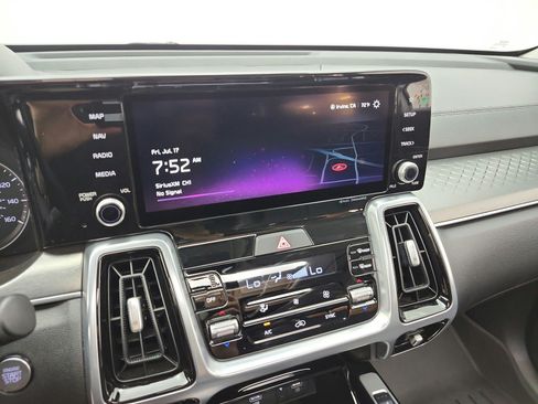 Used 2022 Kia Sorento SX AWD/4WD image 10