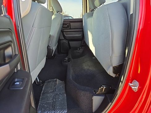 Used 2019 RAM 1500 Express image 15