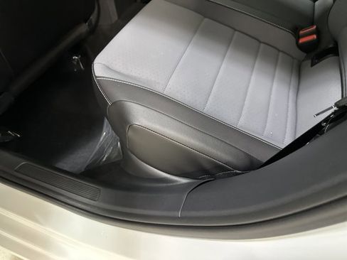 New 2026 Volkswagen Jetta SE FWD image 22