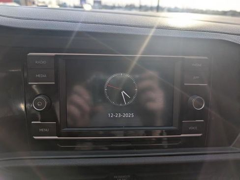 Used 2022 Volkswagen Jetta SE image 13