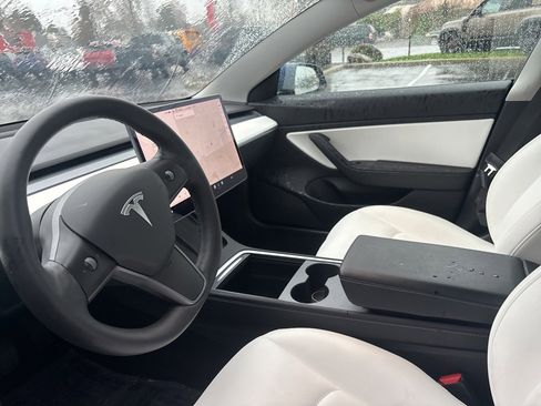 Used 2021 Tesla Model 3 Long Range image 15
