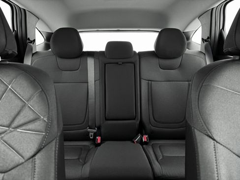 Used 2025 Hyundai Tucson SE image 16