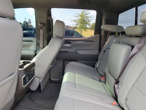 Used 2022 Chevrolet Silverado 1500 LTZ w/ LTZ Premium Package image 13