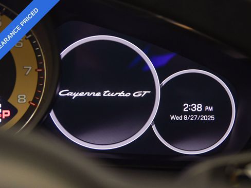 Used 2023 Porsche Cayenne Turbo GT image 38