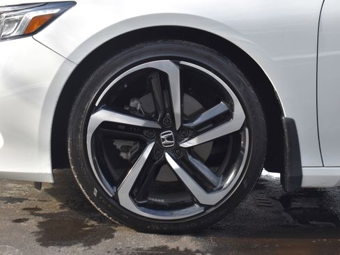 Certified 2022 Honda Accord Sport image 33