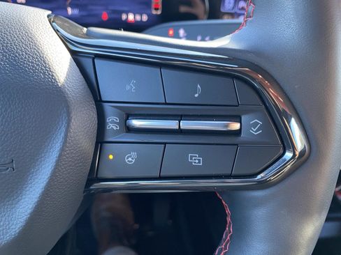 Used 2025 Chevrolet Blazer EV RS image 27