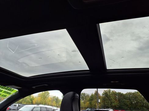 Used 2020 Ford Edge ST w/ Equipment Group 401A image 8