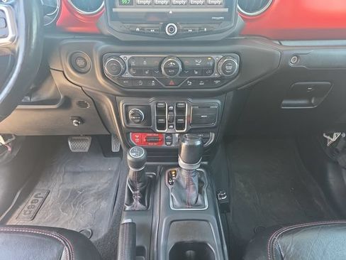 Used 2020 Jeep Gladiator Rubicon AWD/4WD image 11