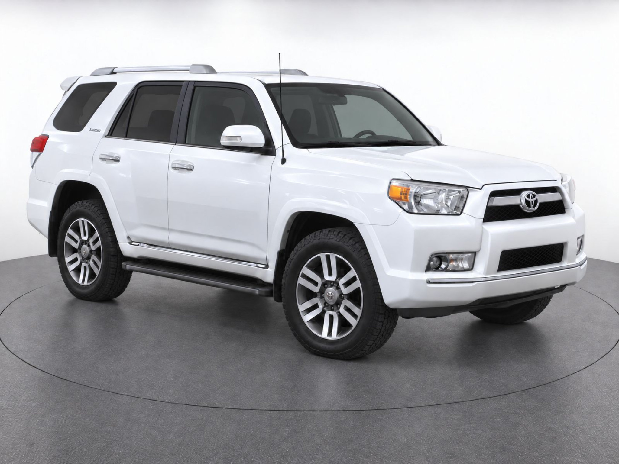 Used 2012 Toyota 4Runner Limited AWD/4WD image 2