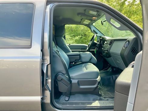 Used 2014 Ford F250 XL w/ Power Equipment Group AWD/4WD image 23