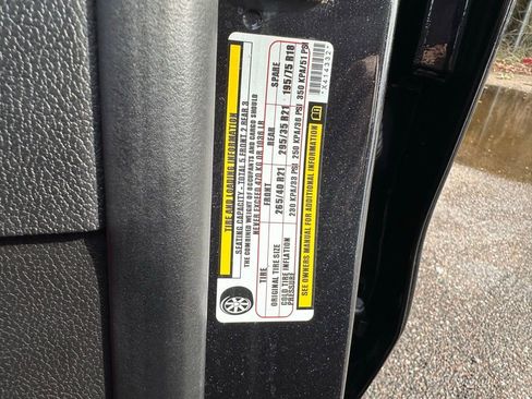 Used 2023 Maserati Levante Modena image 13