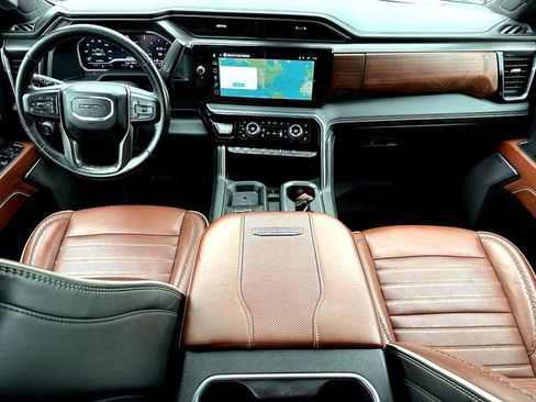 Used 2024 GMC Sierra 2500 Denali Ultimate image 24