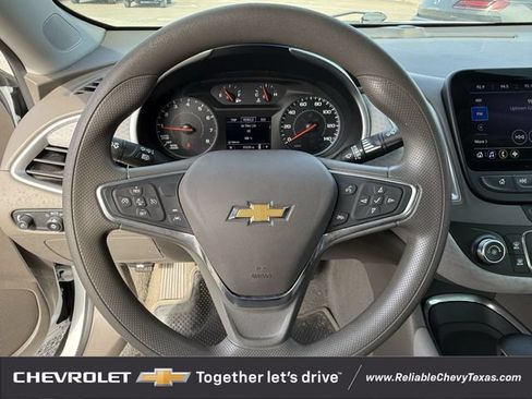 Used 2021 Chevrolet Malibu LS w/ Driver Confidence Package II FWD image 13