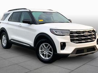 Used 2025 Ford Explorer Active w/ Active Comfort Package RWD video 2