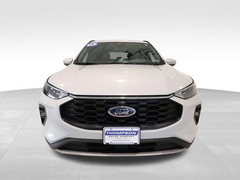 Used 2025 Ford Escape ST-Line Select AWD/4WD image 7