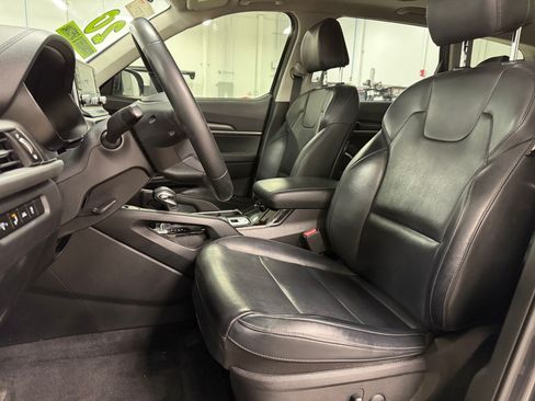 Used 2020 Kia Telluride S FWD image 5