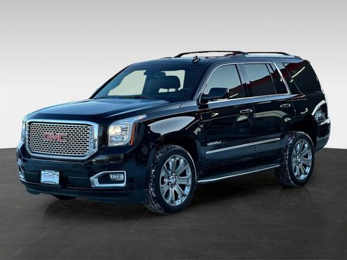 Used 2017 GMC Yukon Denali w/ Open Road Package image 3