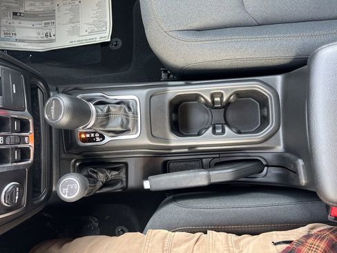 New 2026 Jeep Gladiator Sport image 32