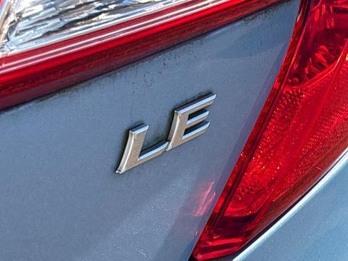 Used 2012 Toyota Camry LE image 32