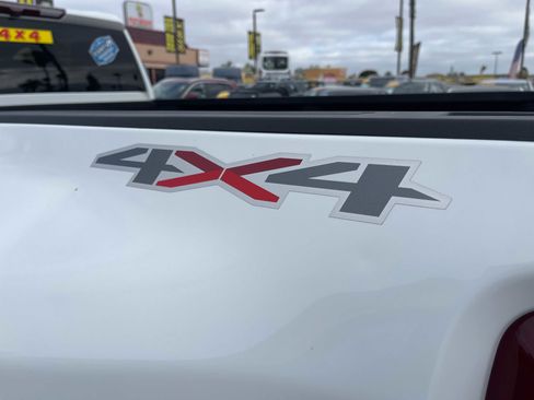 Used 2022 Chevrolet Silverado 3500 LT w/ Convenience Package image 14