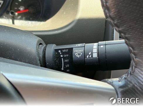 Used 2017 Nissan Frontier SV w/ SV Value Truck Package RWD image 16