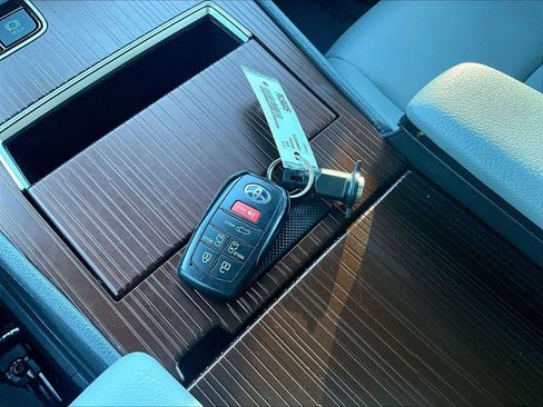 Used 2023 Toyota Sienna XLE image 26