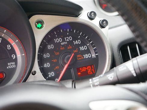 Used 2009 Nissan 370Z Touring w/ Sport Pkg image 14