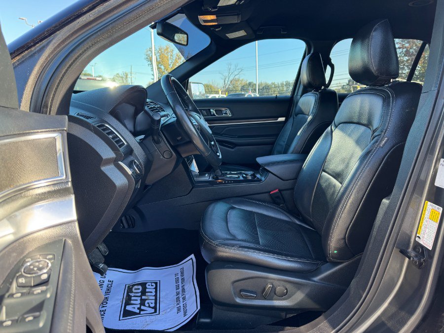 Used 2019 Ford Explorer Limited w/ Class III Trailer Tow Package AWD/4WD image 15