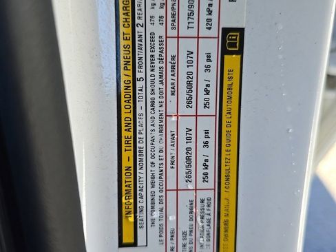 Used 2023 Jeep Grand Cherokee Limited w/ Luxury Tech Group II image 14