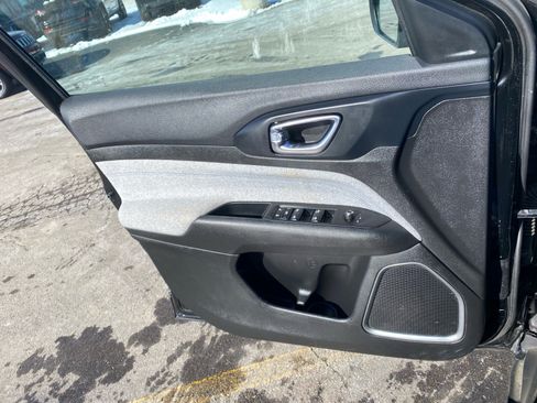 Used 2022 Jeep Compass Latitude image 22