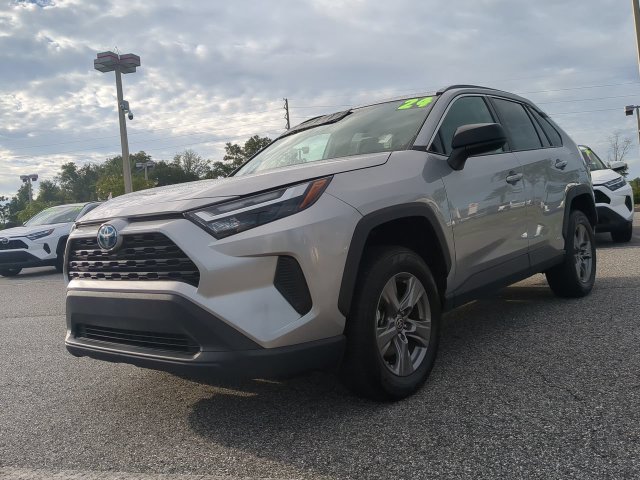 Certified 2024 Toyota RAV4 LE AWD/4WD image 8
