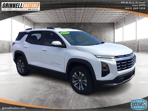 Used 2025 Chevrolet Equinox LT w/ Convenience Package II AWD/4WD image 3